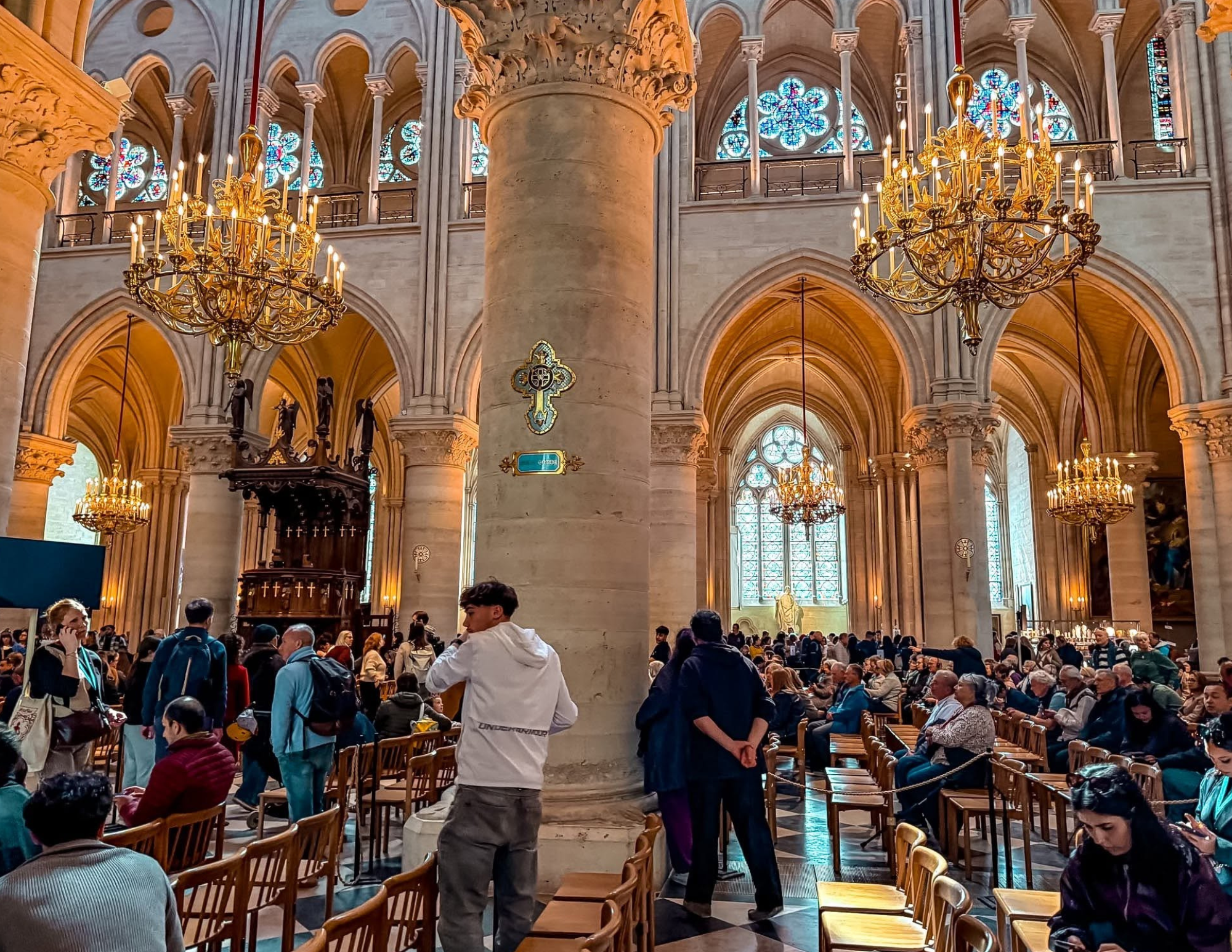 Paris Travel Guide (7).png